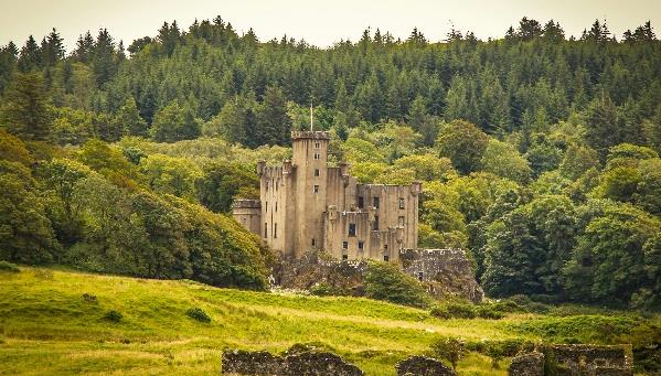 Tuesday, Sept 22 – Isle of Skye (B, D) *Optional Dunvegan Castel &