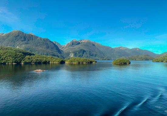 Wednesday, Feb 10 – Dusky, Doubtful & Milford Sounds, NZ (B, L, Group D)