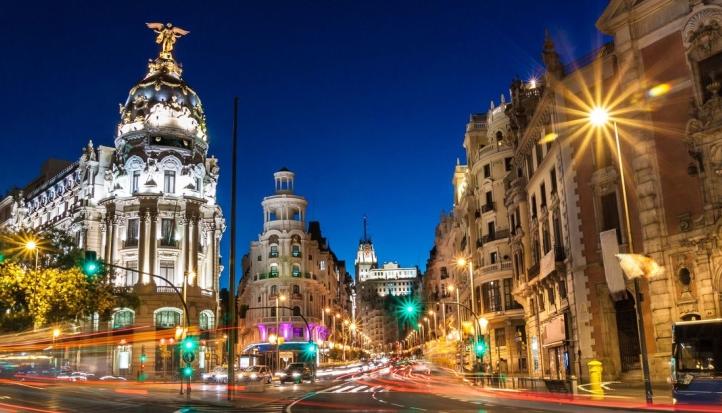 Sunday, Feb 28 – Gran Canaria → Flight to Madrid (B)