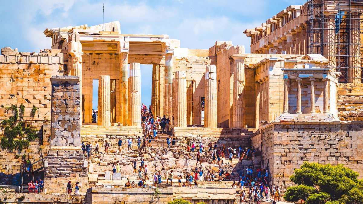 Luxury Greek Islands Hopper ~ May 25 - June 10, 2026 (17 Days)
